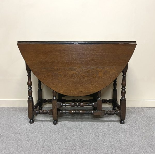 Antique Oak Drop Leaf Gateleg Table