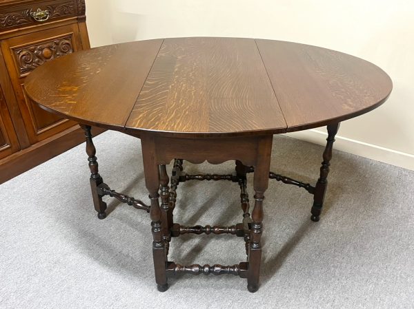 Antique Oak Drop Leaf Gateleg Table