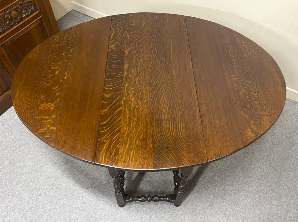 Antique Oak Drop Leaf Gateleg Table